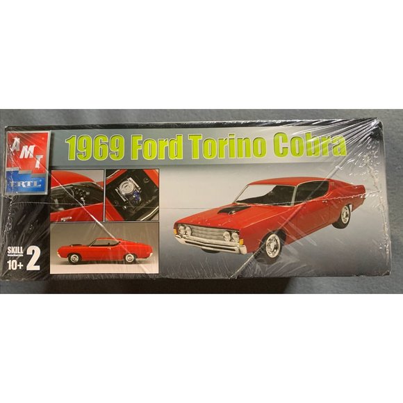 AMT 1969 Ford Torino Cobra 1:25 Model Kit #31745 New Sealed‎ - Picture 3 of 6